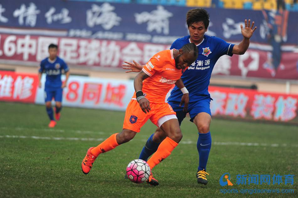 包含诺里维奇连胜势头不减，逐渐崭露头角的词条