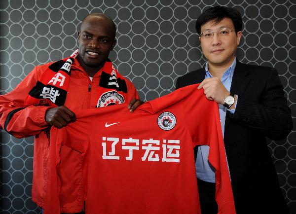 雷火电竞下载-辽宁宏运前锋连续破门，为球队努力赢得分