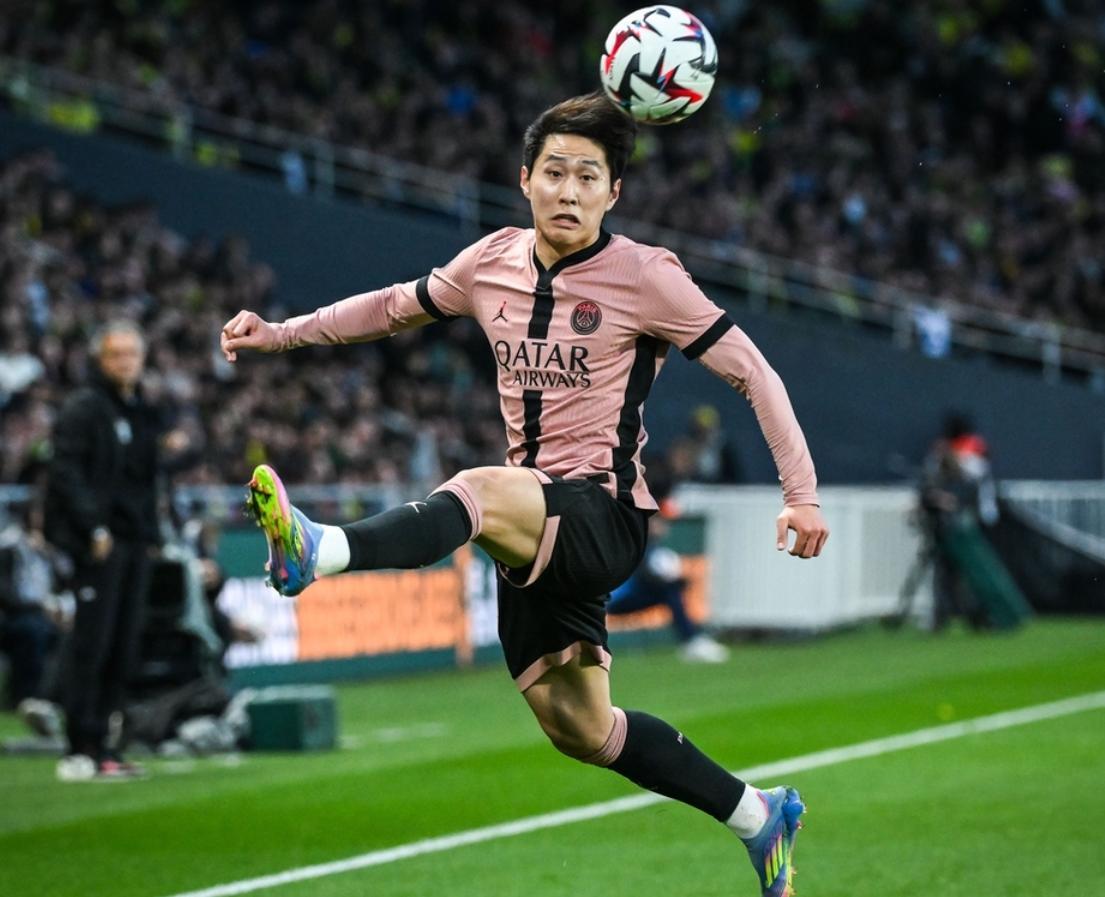 包含巴黎圣日耳曼能否击败南特？的词条