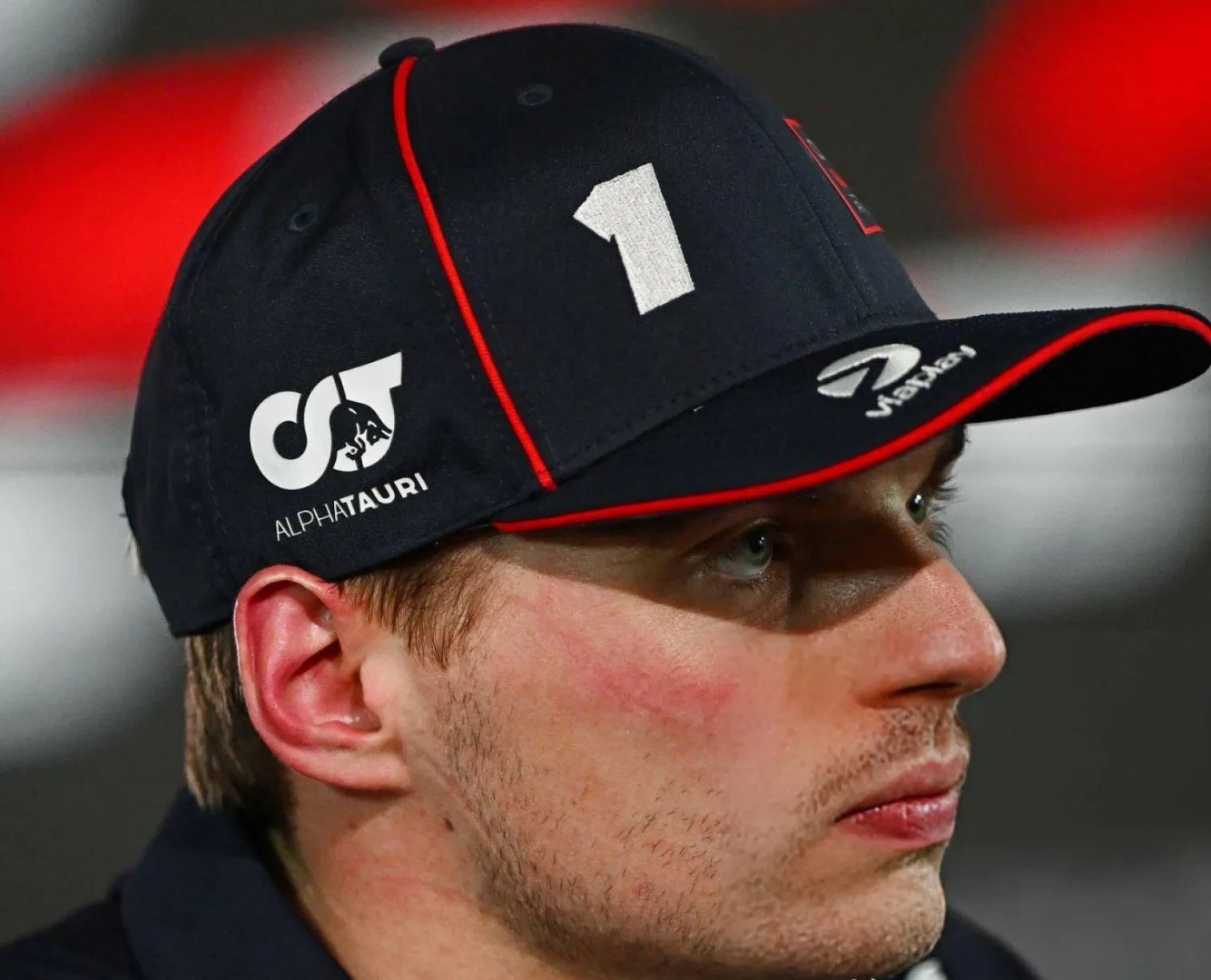 雷火电竞充值-关于迈凯伦鏖战哈斯车队，维斯塔潘惊艳四座的信息