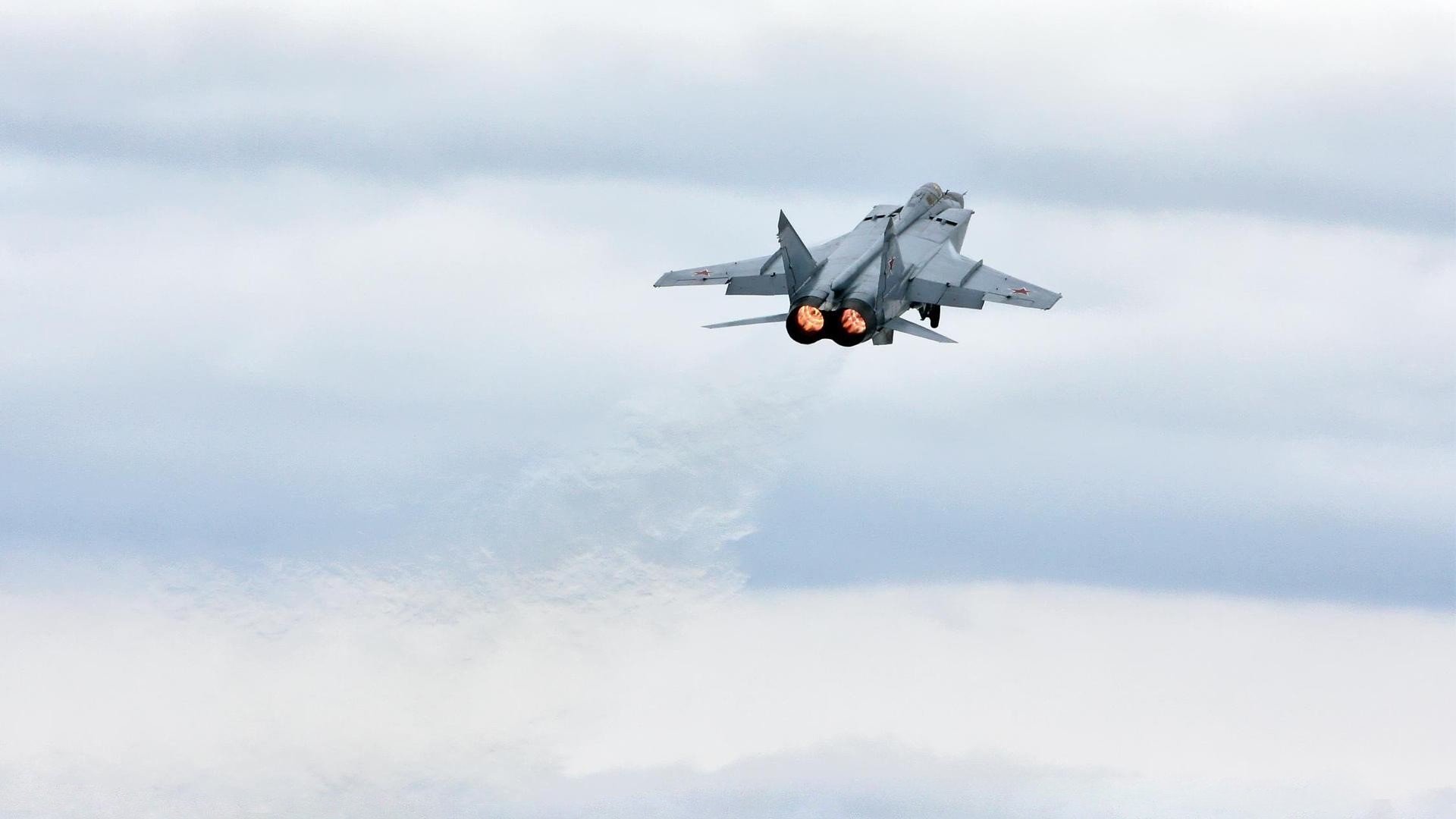 雷火电竞网址-开罗奇迹，当埃及之鹰啄碎蓝黑巨人—记凯塞多欧冠之夜的一人战争