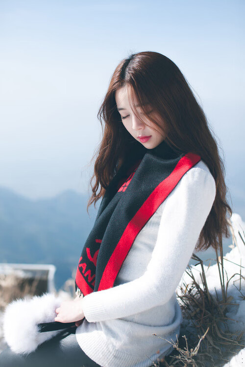 哈登关键三分雨倾盆，活塞梦幻联动击溃深圳